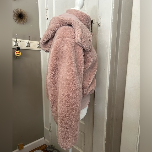 ALO yoga  Foxy Sherpa jacket - Picture 7 of 10